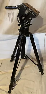 "Treppiede compatto Manfrotto RIDOTTO 3233 nero e testa 3066 con piastra QR 74"" - Foto 1 di 1
