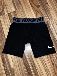 Nike Dri-Fit Boys Compression Shorts Black Size 6 M Medium 5-5 - Picture 1 of 3