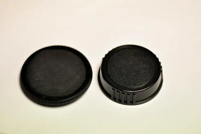 Generic Pentax K / Bayonet body cap and rear lens cap. - Image 1 of 4