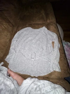 gray long sleeve sweater girls size small - Picture 1 of 3