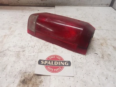 Левый задний фонарь прямоугольный от 1992 FORD F250 пикап 9550267 - Изображение 1 из 4