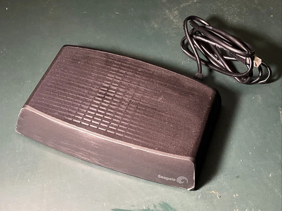 Seagate Central SRN01C Personal Organized Network Storage 3TB NO POWER ADAPTER - Image 1 of 4