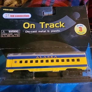 "On Track" Alaska Passenger Train Car NIP Diecast Metal & plastic - Picture 1 of 2