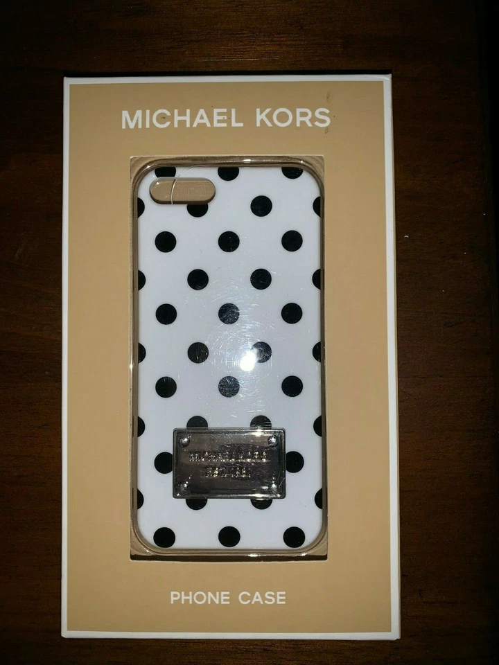 Funda rígida MICHAEL KORS NUEVA EN CAJA iPhone 5 - Blanca con lunares negros, etiqueta plateada Foto 1 de 1