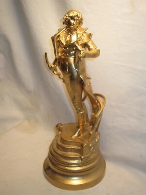 escultura metálica vintage París Francia fabricada estilo antiguo hombre noble? Foto 1 de 4