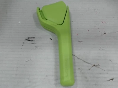 Usado Muy Bueno - Fluicer de Cal Dreamfarm, Exprimidor de Cal Manual, Verde, 9 pulgadas Foto 1 de 4