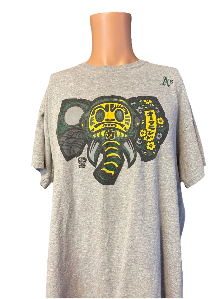 Camisa Oakland A’s Athletics Japanese Heritage Night Elephant Gris Talla XL Foto 1 de 4