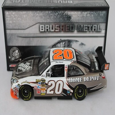 JOEY LOGANO 2010 METAL CEPILLADO #20 HOME DEPOT TOYOTA CAMRY/110 HECHO ¡MEGA RARO! Foto 1 de 4