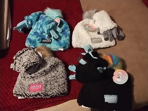 Justice Hat and Mitten/Glove set, brand new - Picture 1 of 5