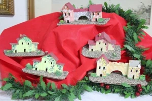 CINQUE CASETTE VINTAGE IN CARTONE / ADDOBBI E DECORAZIONE DI NATALE / CASA - Picture 1 of 6