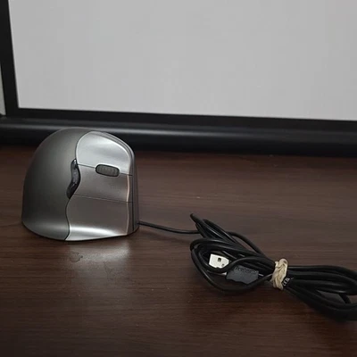 Evoluent Vertical Mouse 4 Right Hand Ergonomic USB Wired Model VM4R Tested R - Image 1 of 4