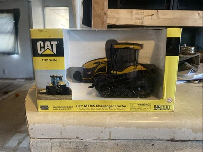 1/32玩具拖拉机 — 第 1/4 张图片