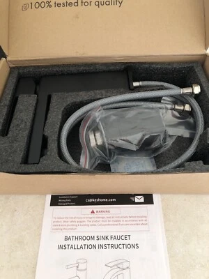 Grifo de baño KES de una sola manija L3156ALF-BK, caja abierta negra Foto 1 de 4