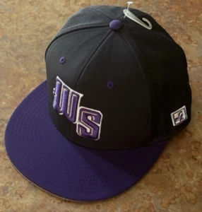 WS -BLACK AND PURPLE FLAT BILL HAT BY THE GAME - A FLEX SIZE MEDIUM - Picture 1 of 11