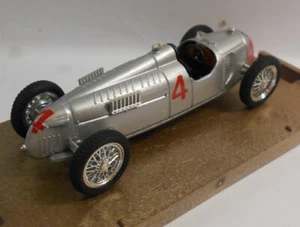 Brumm 1/43 Scale Metal Model - R38 AUTO UNION TIPO C HP 520 1936 - Picture 1 of 2