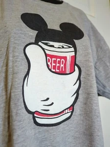Men's Gray Disney Mickey Mouse Ears Hand Holding Beer Can Size XL - Picture 1 of 3