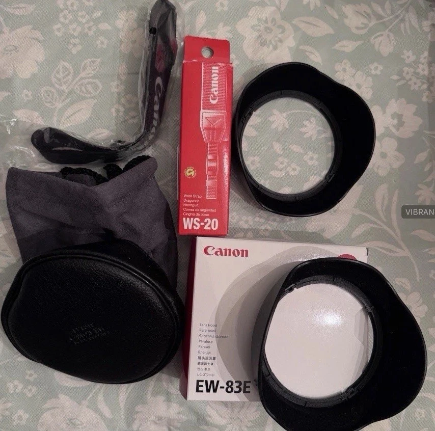 Canon  Accessories   Bundle - Image 1 of 1