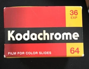 Kodak KODACHROME FILM FOR COLOR SLIDES - 35mm - 36 exposures -ISO 64/19 EXP 2003 - Picture 1 of 3
