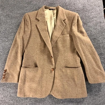 Blazer de pelo camel para hombre tejido en Escocia, hecho en EE. UU. Foto 1 de 4