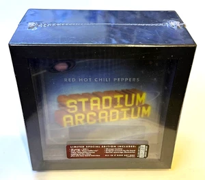 RED HOT CHILI PEPPERS Stadium Arcadium SEALED SPECIAL ED. ART BOX CDs+DVD+More - Bild 1 von 6