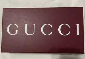 Gucci Geschenkbox Original aus NYC Store 9x5x1 3/4 Zoll Neu - Bild 1 von 3