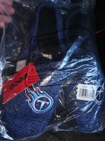 NFL Tennessee Titans FOCO  Slippers - Size Extra Large Cover