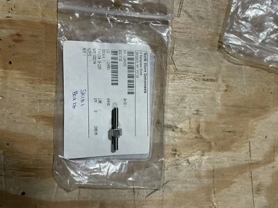 11454153 TERMINAL STUD NSN: 5940-01-265-4614 Foto 1 de 2