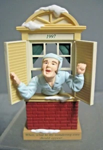 HALLMARK KEEPSAKE COLLECTORS CLUB ORNAMENT AWAY TO THE WINDOW 1997 - Imagen 1 de 4