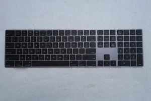 Apple Magic Keyboard with Numeric Keypad (Space Gray/ Black) A1843 *READ!* #288 - Afbeelding 1 van 6