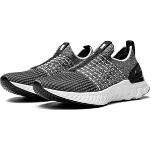 Neu mit Etikett Nike Herren React Phantom Run Flyknit 2 Laufschuhe, schwarz - Größe 9,5 - Bild 1 von 7