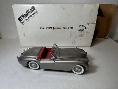 Danbury Mint 1949 Jaguar XK 120 1/24 Diecast (missing 1 bumper / read) - Image 1 of 4