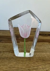 MATS JONASSON Lead Crystal Glass "Pink Tulip" PAPERWEIGHT -Robert Ljubez- Signed - Picture 1 of 20