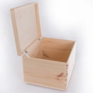 Large Wooden Storage Box With Lid /Plain Pinewood Toy Trunk Decorate 40x30x24 cm - Picture 1 of 8
