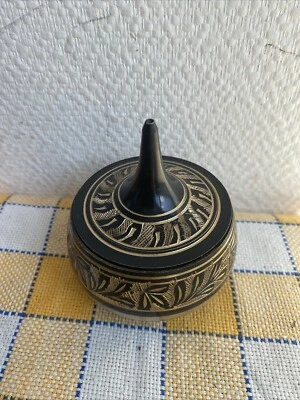 Ancienne Petite Boîte Métal Deco Pilulier Oriental ? Vintage - Photo 1/4