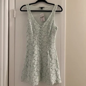 Mintgrünes Spitzenkleid forever 21 Gr. S - Bild 1 von 4