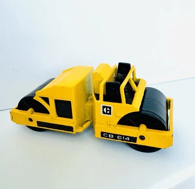 Vintage 1986 Hot Wheels CAT Road Roller w/CB614 & 3 Bars #3853 Workhorses 1/64 - Image 1 of 4