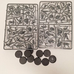 Warhammer AoS- Orruks KRULE BOYZ GUTRIPPAZ 10x models, complete, on sprue SD586 - Picture 1 of 3