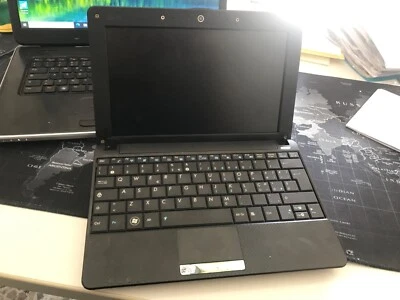 ASUS EEE PC 1001PX Usato - Immagine 1 di 4