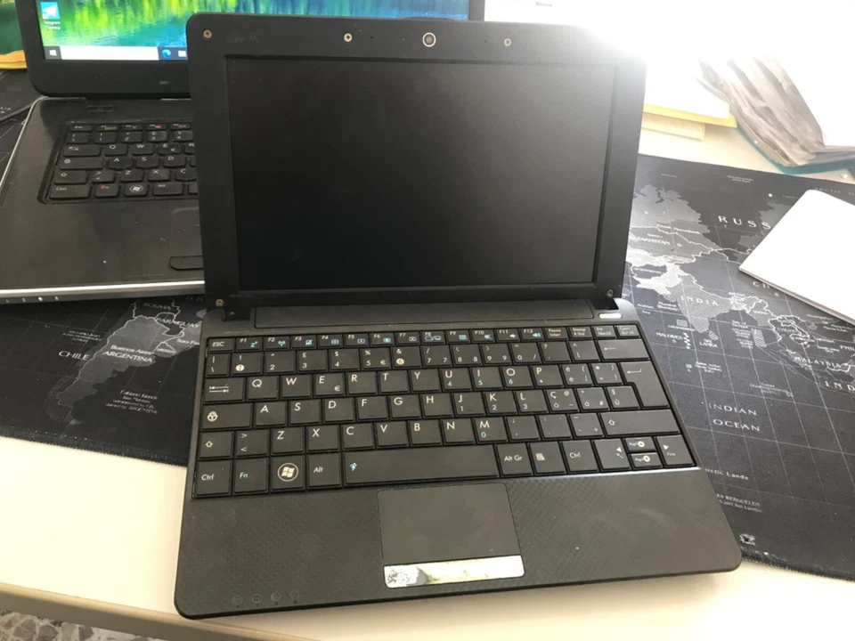 ASUS EEE PC 1001PX Usato - Immagine 1 di 4
