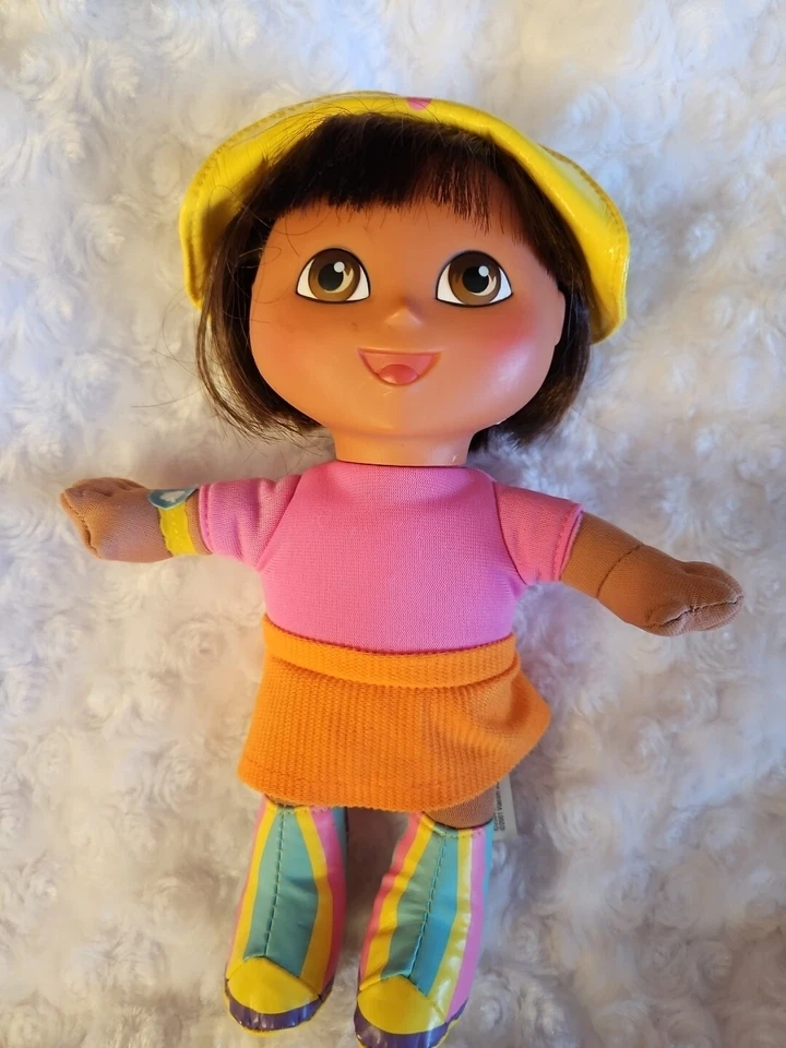 Juguete de peluche Fisher-Price Dora la Exploradora My Friend DORA 9" Foto 1 de 2