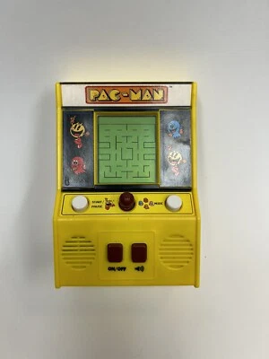Vintage (1970's) PAC-MAN Bandai Hand-Held Yellow Video Game - Works perfectly! - Image 1 of 4