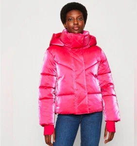 GAP Big Puff Cropped Jacket- Superneon pink - size large - NWOT- Sold Out - Picture 1 of 5