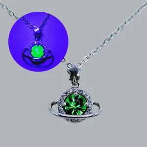 Corazón con circonitas circonitas y collar vintage de diamantes de imitación checos de vidrio de uranio verde peridoto - Imagen 1 de 21