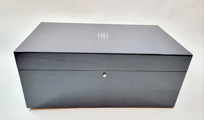 Caja de exhibición de almacenamiento de reloj de madera oscura Harry Winston negra marrón falta interior Foto 1 de 4