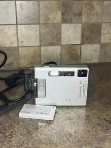 MINOLTA 3.2 MP KONICA DIMAGE X DIGITAL CAMERA 3X OPTICAL ZOOM FOR PARTS - Picture 1 of 4