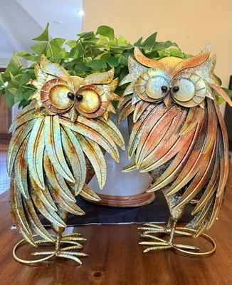 Búhos Metal Arte Escultura Decoración del Hogar Hoot 16” Alto 14” Alto Juego de 2 Estilo MCM Foto 1 de 4