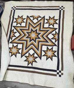 "COLCHA ESTRELLA GRANDE PATCHWORK HECHA A MANO ACOLCHADA A MANO 84"" por 98""" - Imagen 1 de 3