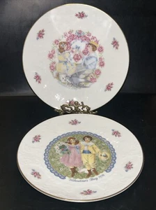 Set of 2 Royal Doulton Bone Valentines Day 1976 and 1977 Plates With Poems 8.25” - Picture 1 of 9