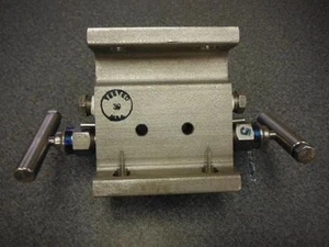 PARKER PGI MANIFOLD M-750SCT-WAW9 - 10.000PSI at 200F, 8000PSI at 450F - Bild 1 von 1