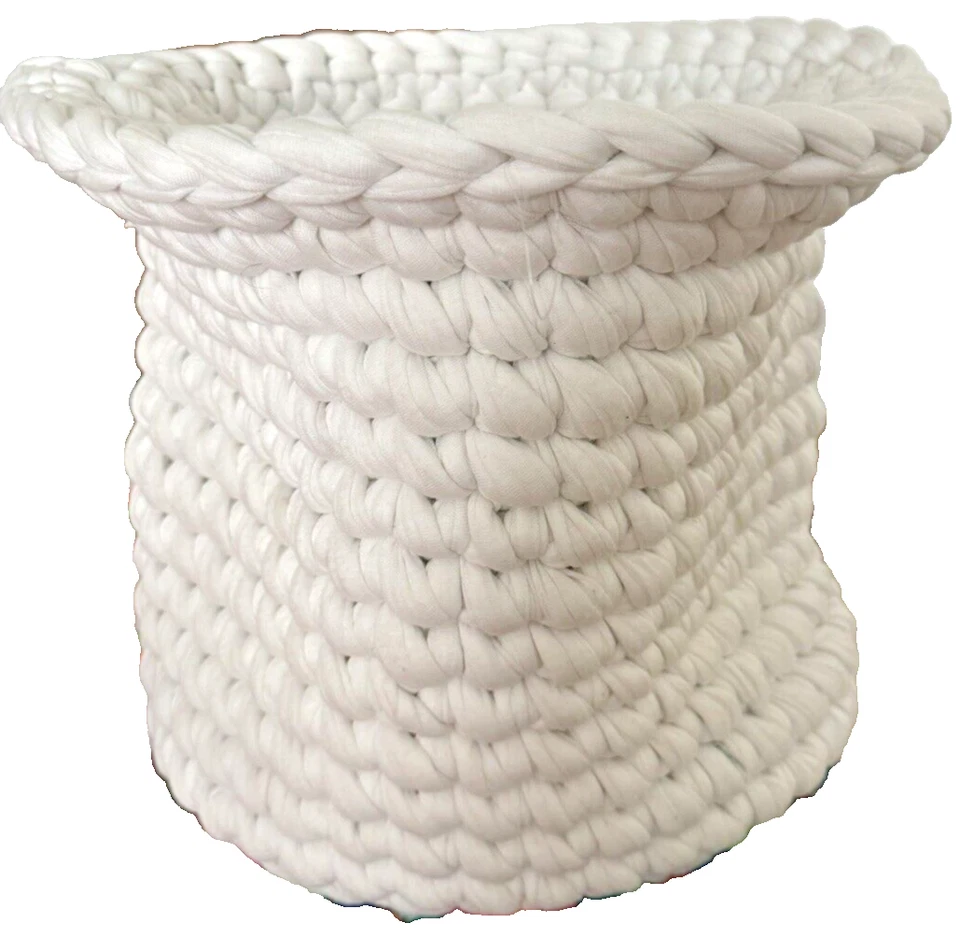 Nuevo con etiquetas Hecho a mano Grueso Algodón Crochet Cesta Cubo de Almacenamiento Blanco 14" Foto 1 de 4